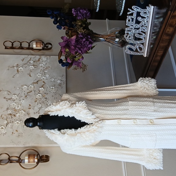 Nine West Ivory Fluffy Neckline And Cuff Knit Cardigan Coat. Size L - Picture 6 of 17